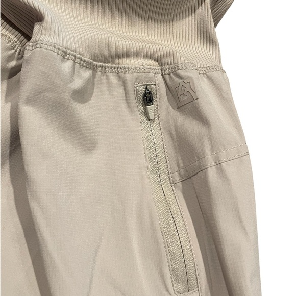 Avalanche Women's Athletic Shorts in Cream - Picture 3 of 4